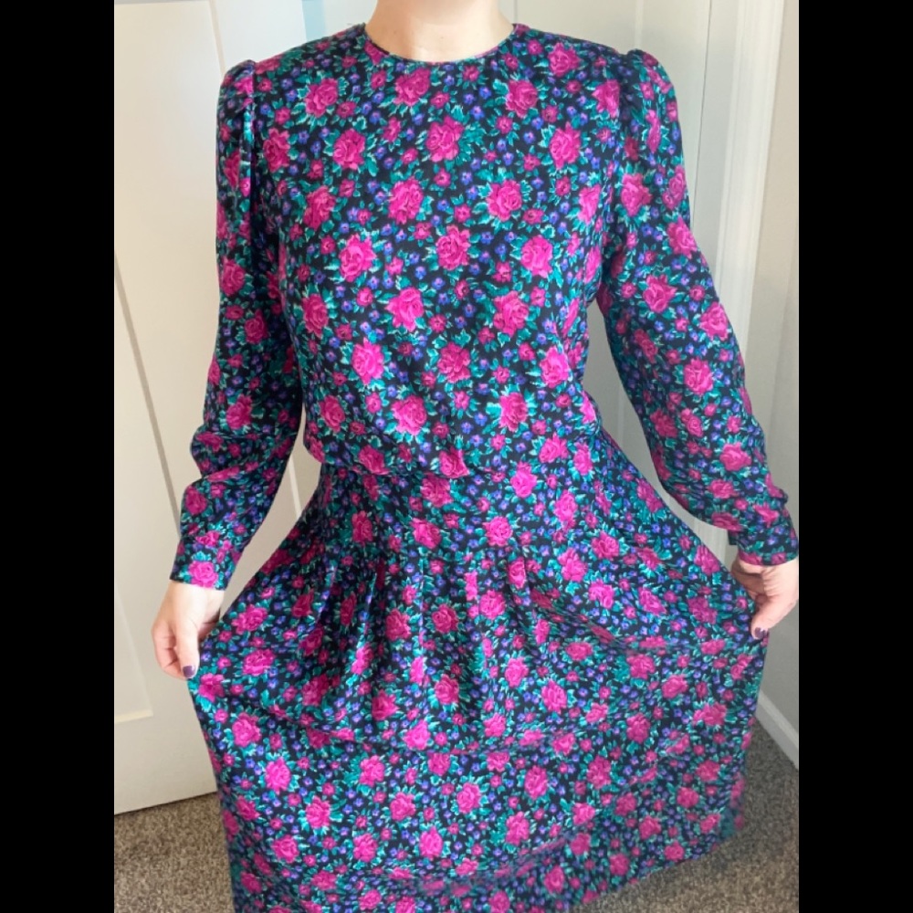 SOLD Vintage Pioneer Style Floral Long Sleeve Dress - Picture 16 of 16